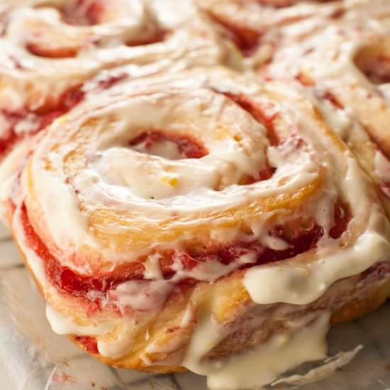 Fresh Strawberry Sweet Rolls