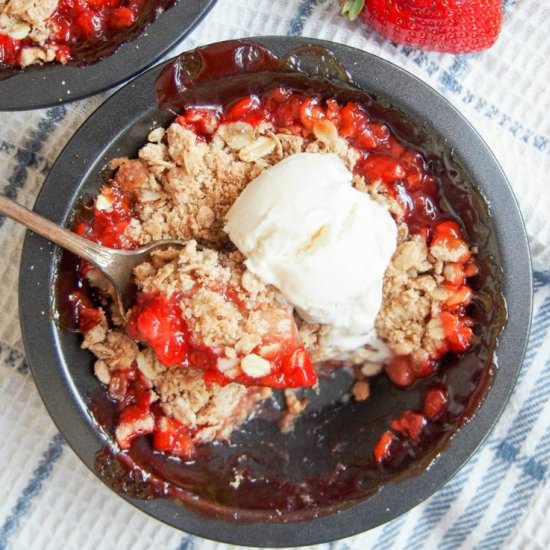 Strawberry Rhubarb Crisp