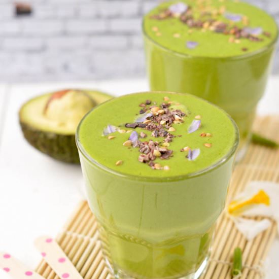 Green Smoothie Pineapple Avocado