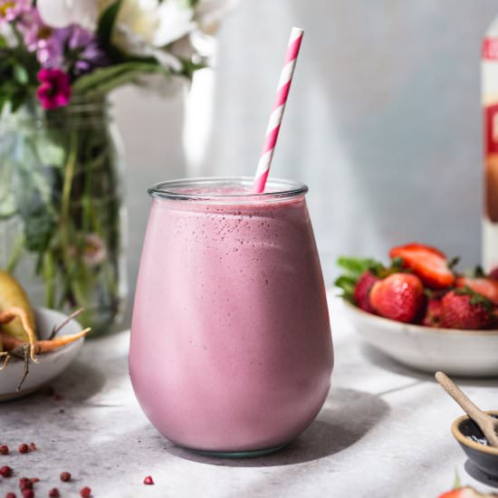 Strawberry Pink Peppercorn Smoothie