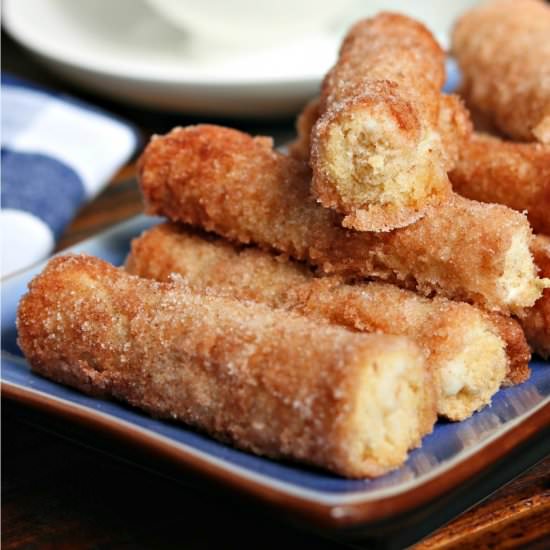Cinnamon Cream Cheese Roll-Ups