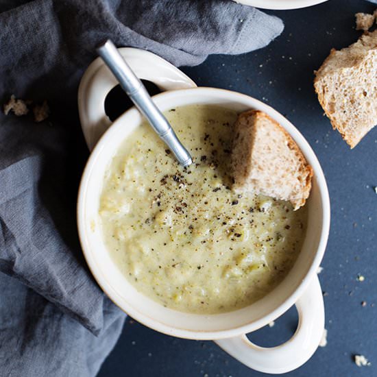 Vegan Cream of Broccoli Soup