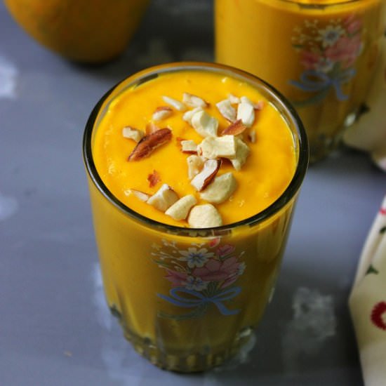 Spiced Mango Oatmeal Smoothie