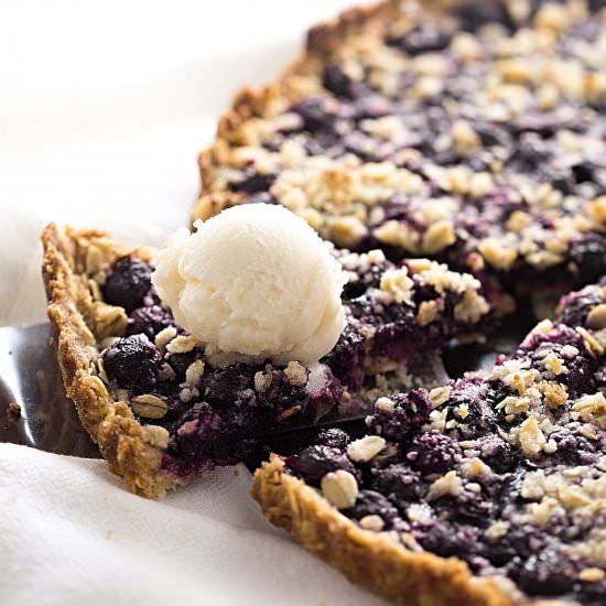 Blueberry Oat Crumble Tart