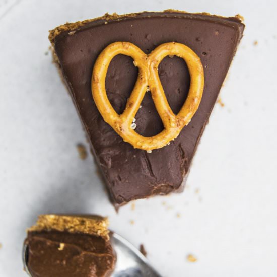 Vegan Chocolate Pie Pretzel Crust