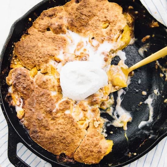 Easy Breakfast Peach Cobbler