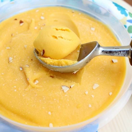 Vegan Mango Icecream