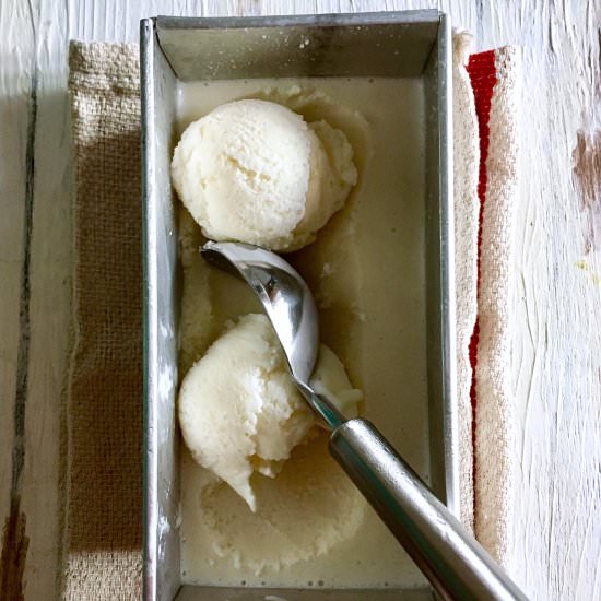 No Churn 3 Ingredients Ice cream