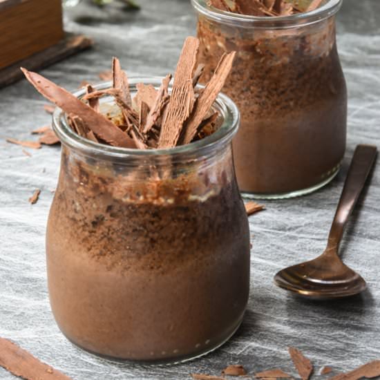 Chocolate pudding cups