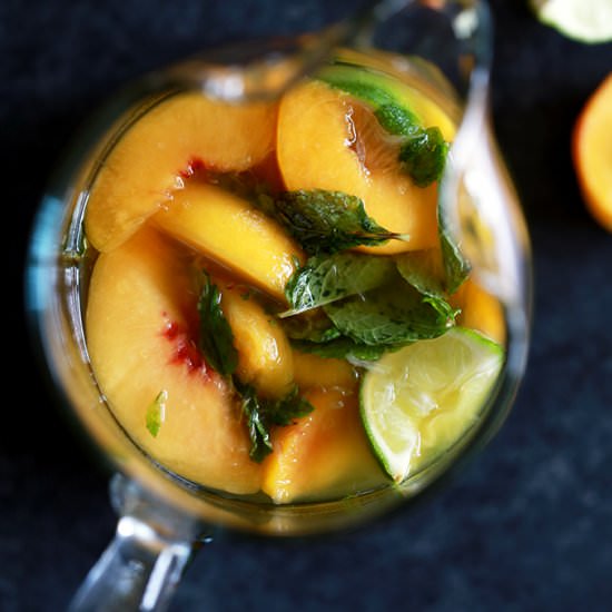 Peach Prosecco Mojitos