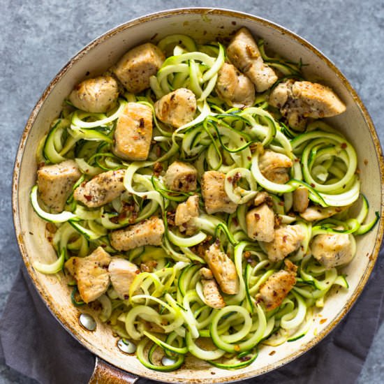 4 ingredient Garlic Chicken Zoodle