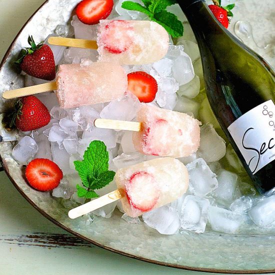 Strawberry Bellini Prosecco Pops