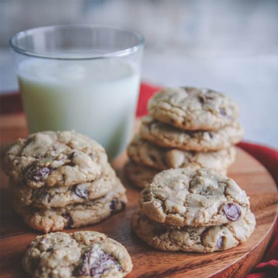 Vanilla Bean Chocolate Chunk Cookie