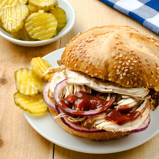Slow Cooker BBQ Pulled Chicken