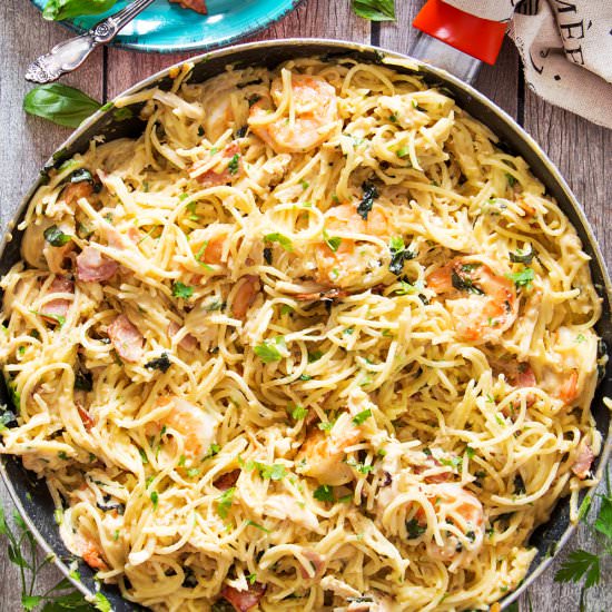 Creamy Chicken and Shrimp Carbonara