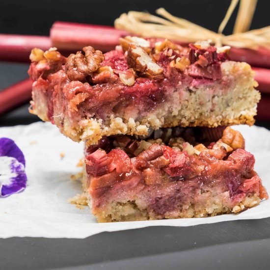 GF Rhubarb Strawberry Squares