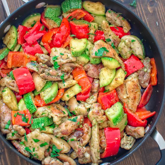 QUICK PESTO CHICKEN AND VEGGIES
