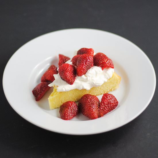 Fresh strawberry cake