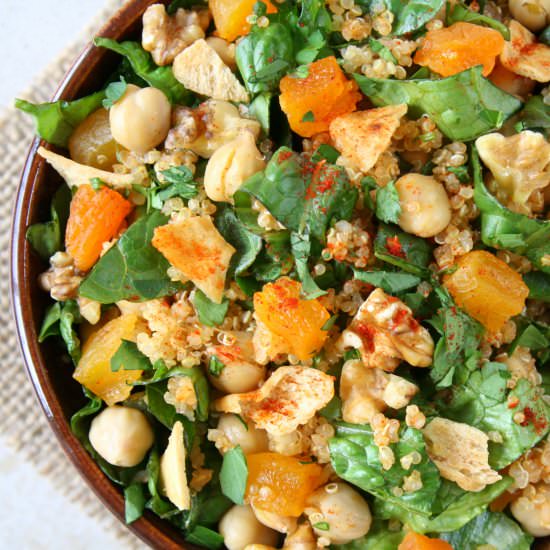 Turkish chickpea and apricot salad