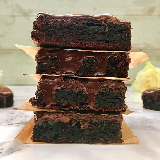 Paleo Triple Chocolate Brownies
