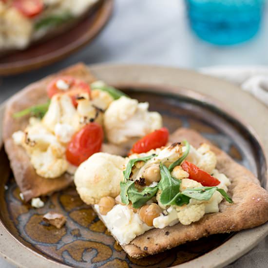 Cauliflower Chickpea White Pizza
