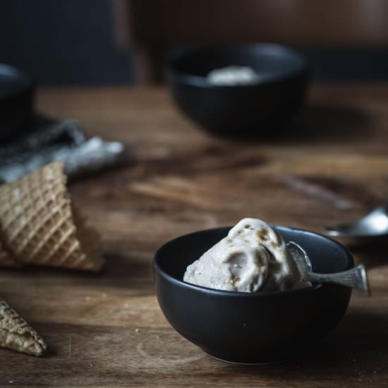 Vegan Gingerbread Ice Cream