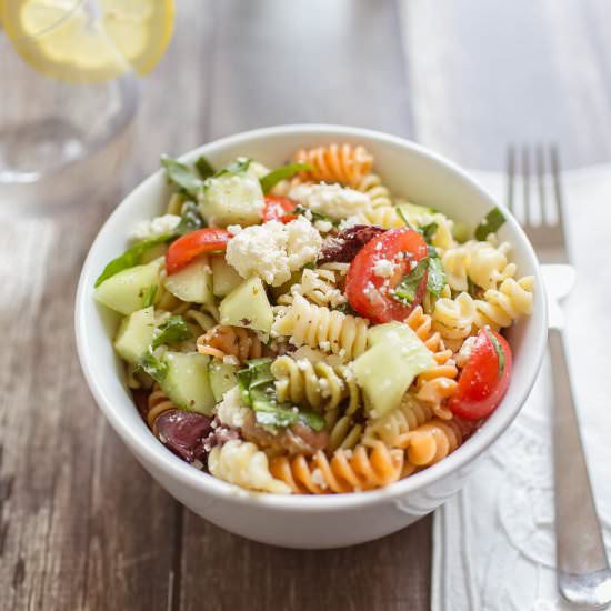 Simple Greek Pasta Salad