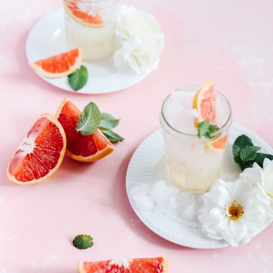 Grapefruit White Wine Spritzers