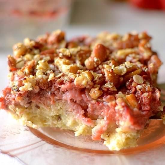 Strawberry Rhubarb Baked Oatmeal