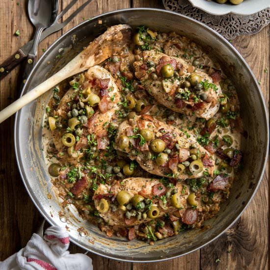 Skillet Chicken with Bacon & Olives