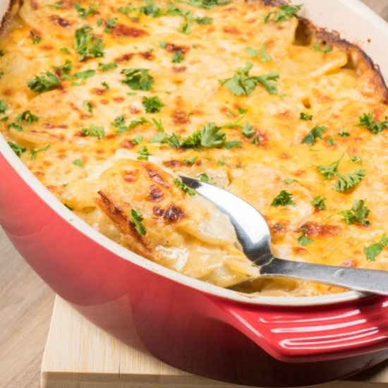 Cheesy Scalloped Potatoes