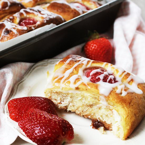 Buns with Strawberries