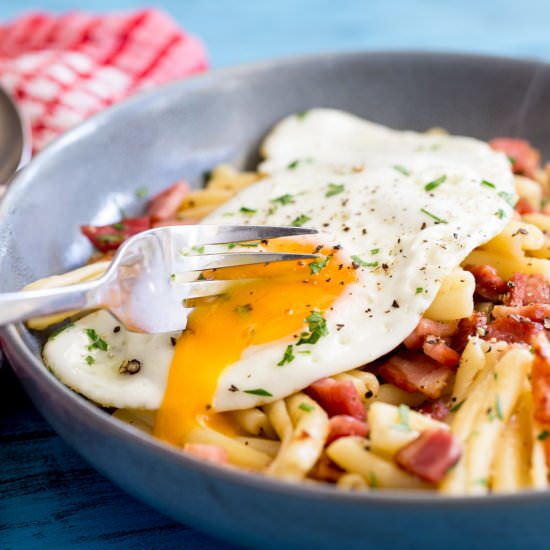 Brunch Pasta with Bacon and Eggs