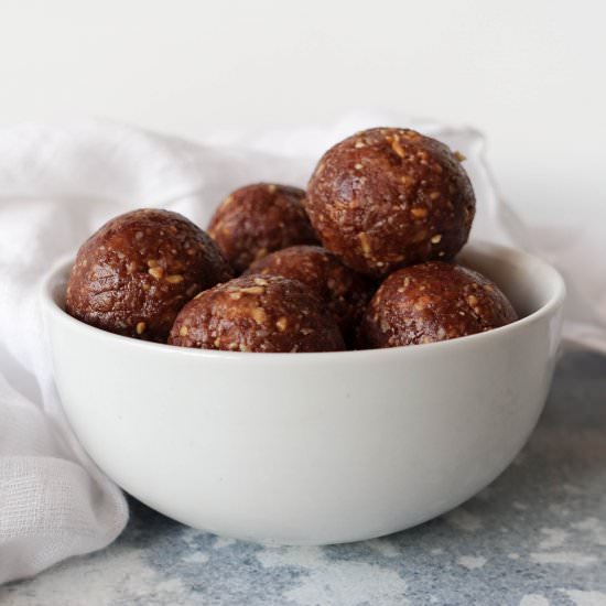 Choc Peanut Butter Bliss Balls