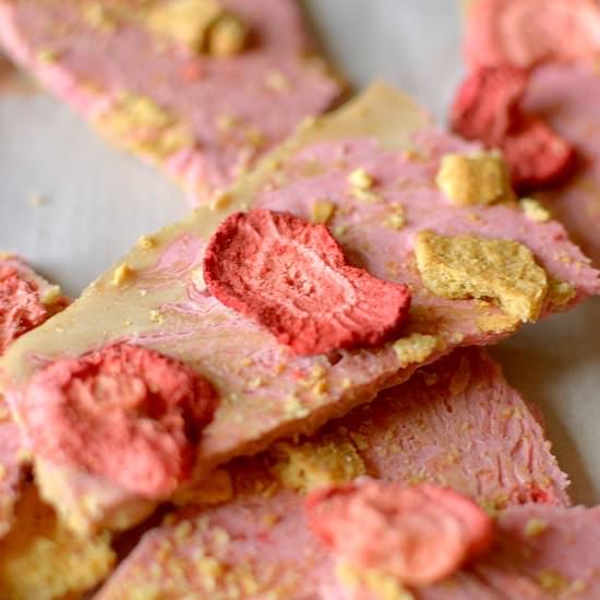 Healthy Strawberry Shortcake Bark