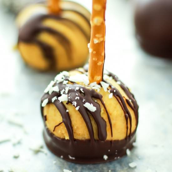 No Bake Chickpea Cookie Dough Balls