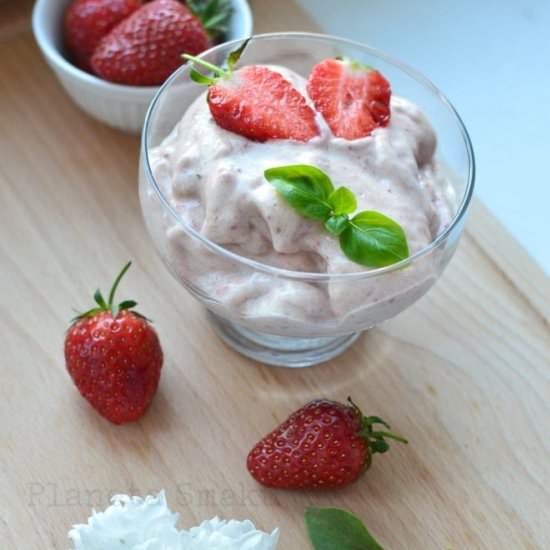 Vegan Strawberry Ice Cream