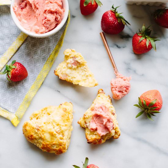 Prosciutto + Goat Cheese Scones