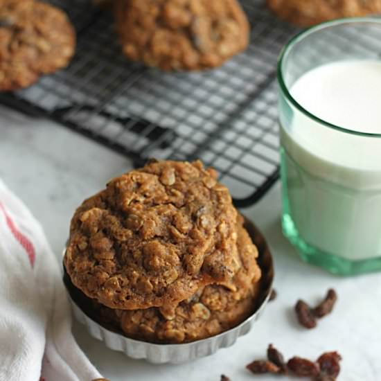 Oatmeal Molasses Cookies