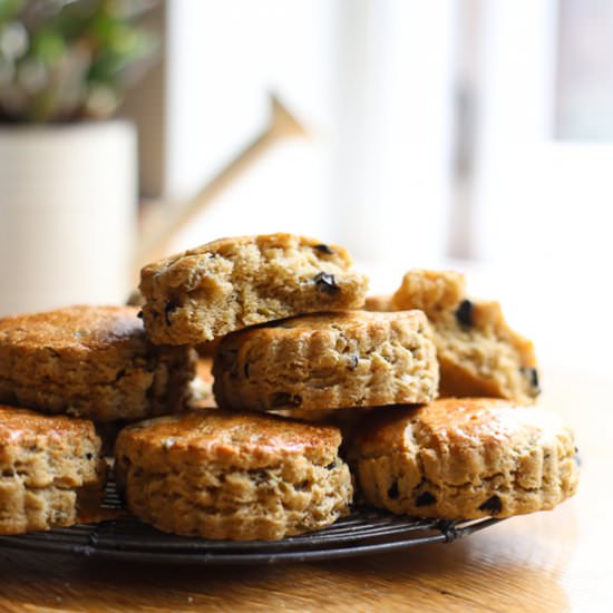 Cheddar Olive Buttermilk Scones
