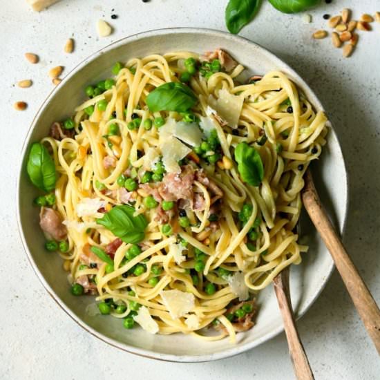Linguine w/ Parma Ham, Peas & Lemon