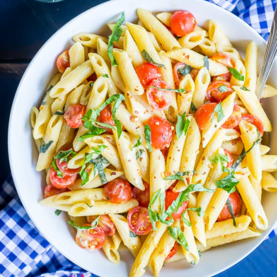 One Pot Vegan Caprese Pasta