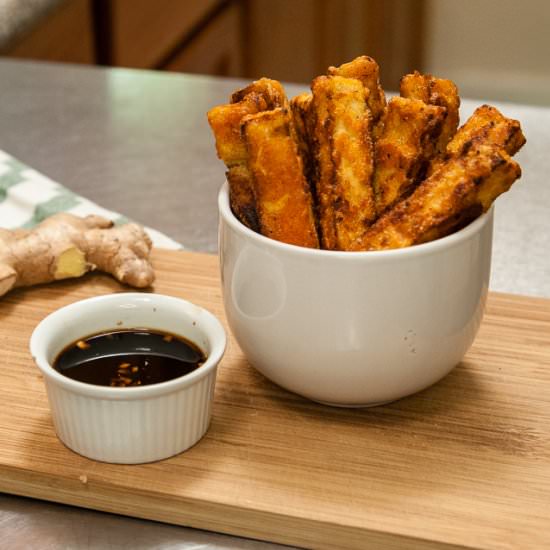 Crispy Sriracha Tofu Fingers