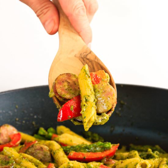 One Pot Sausage and Asparagus Pesto