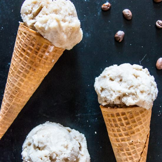 Vegan No-Churn Coffee Ice Cream
