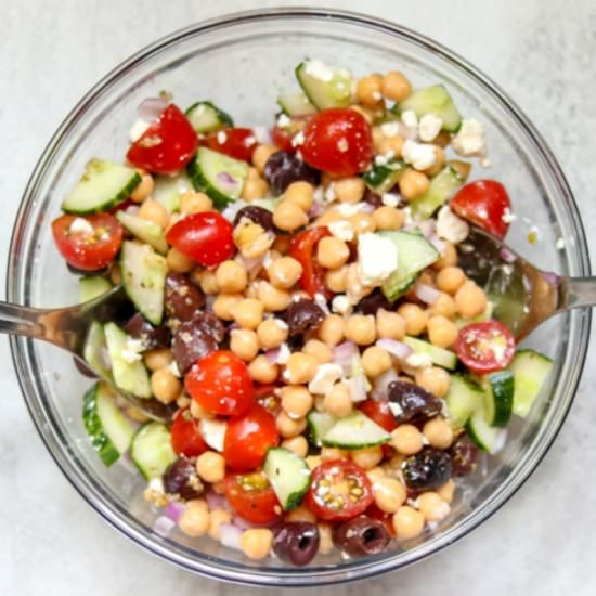 Mediterranean Chickpea Salad