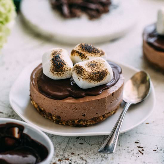 Mini S’mores Cheesecakes