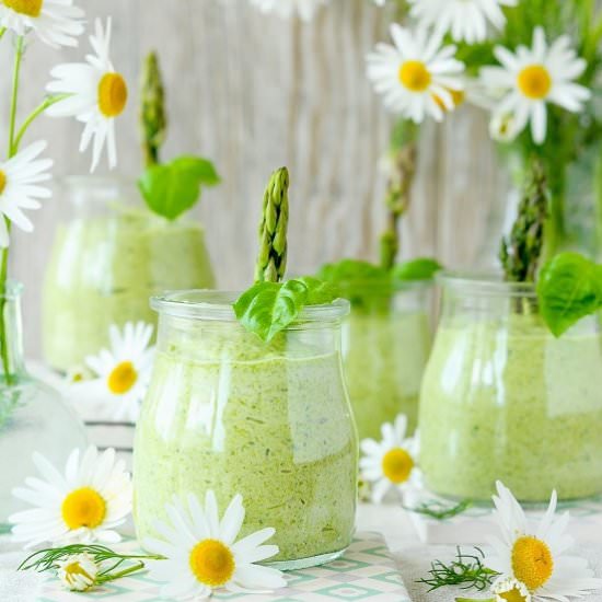 Green asparagus mousse with basil