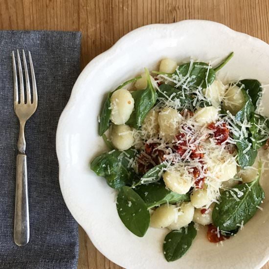 Easy Gnocchi and Sun Dried Tomatoes