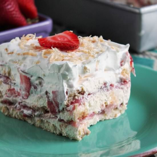 Strawberry Shortcake Dessert Lasagna